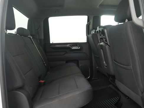 Used 2024 Chevrolet Silverado 2500 LT image 14