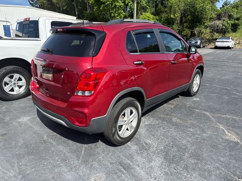 Used 2020 Chevrolet Trax LT w/ Driver Confidence Package AWD/4WD image 12
