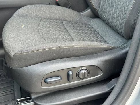 Used 2024 Chevrolet Equinox LT w/ LPO, Floor Liner Package FWD image 24