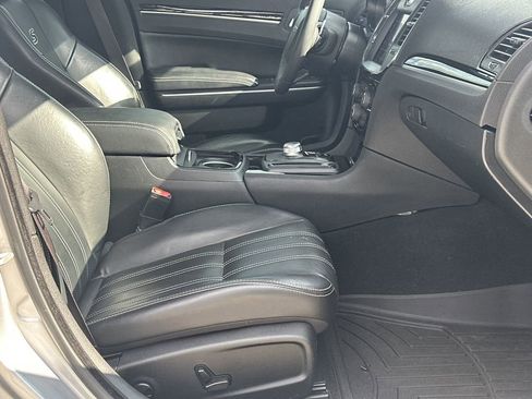 Used 2023 Chrysler 300 S image 14