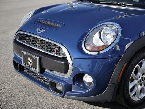 Used 2017 MINI Cooper S image 12