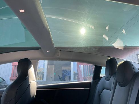 Used 2024 Tesla Model 3 Performance AWD/4WD image 35