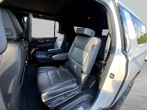 Used 2024 GMC Yukon XL Denali w/ Denali Reserve Package AWD/4WD image 22