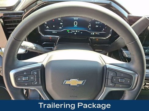 Used 2023 Chevrolet Silverado 1500 LT AWD/4WD image 4