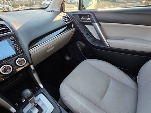 Used 2017 Subaru Forester 2.5i Limited w/ Popular Package #2 image 32