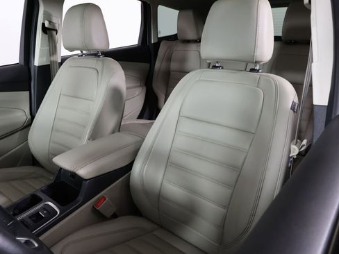 Used 2017 Ford Escape Titanium image 11