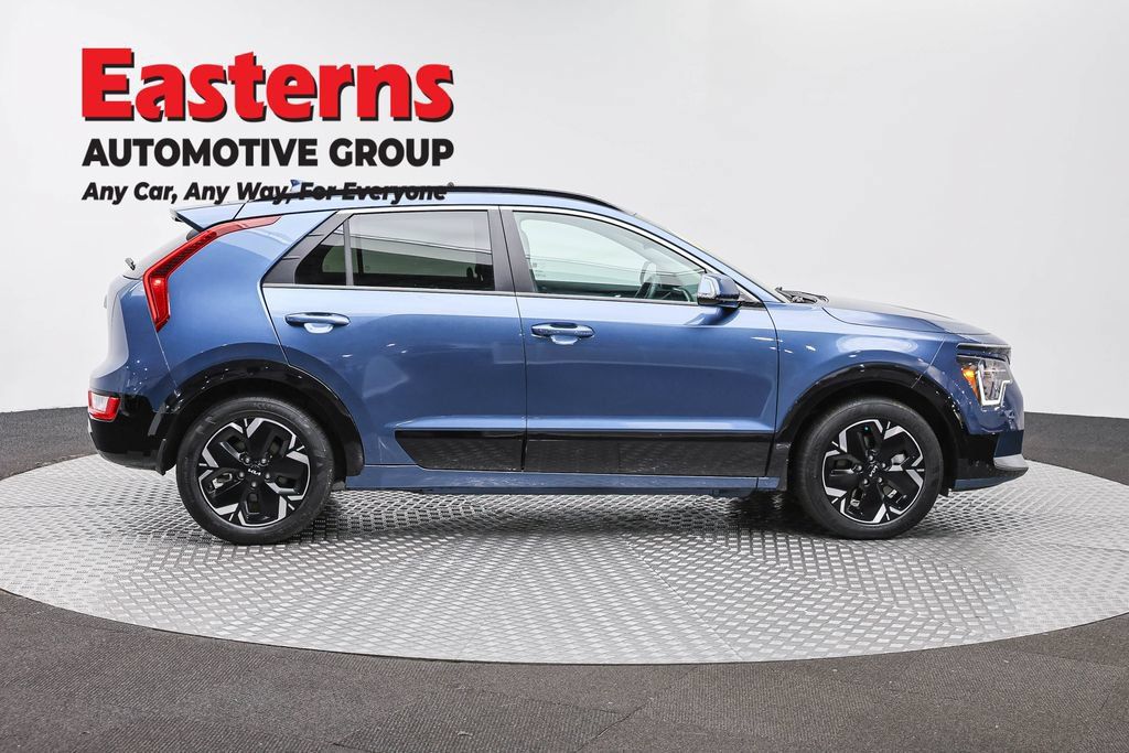 Used 2023 Kia Niro Wind w/ Wind Preserve Package FWD image 6