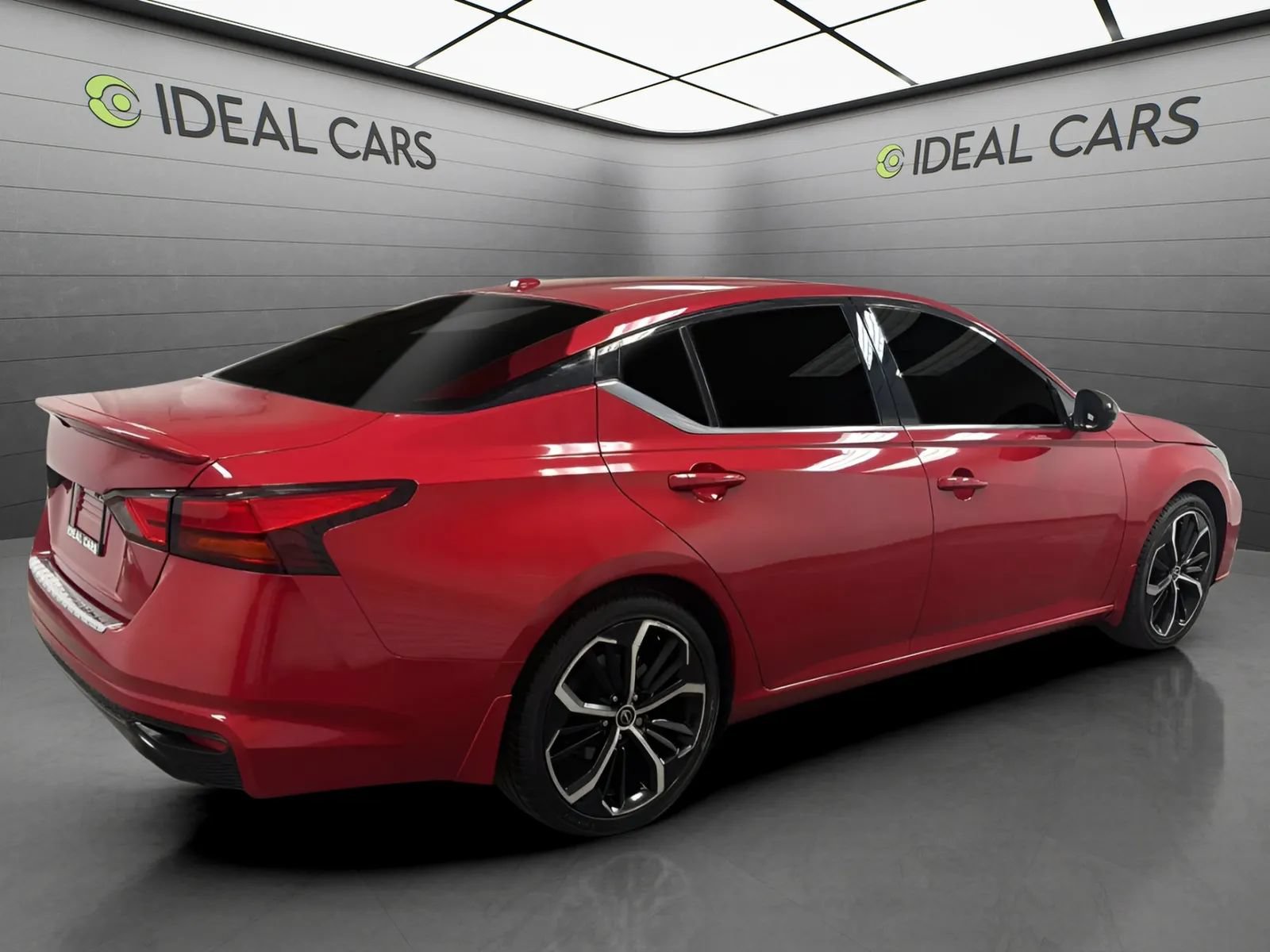 Used 2023 Nissan Altima 2.5 SR FWD image 5