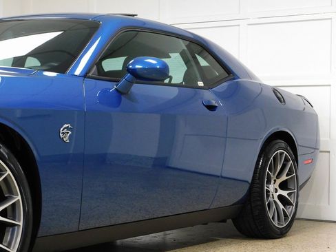 Used 2020 Dodge Challenger SRT Hellcat w/ Plus Package image 29