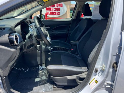 Used 2025 Nissan Versa SV w/ Trunk Package FWD image 13