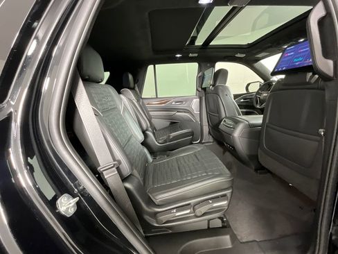 Used 2022 Cadillac Escalade Sport Platinum image 23