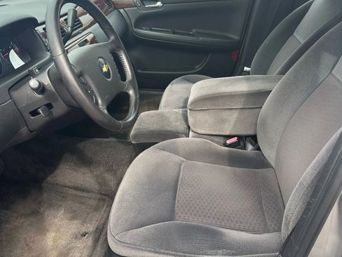 Used 2011 Chevrolet Impala LT image 22