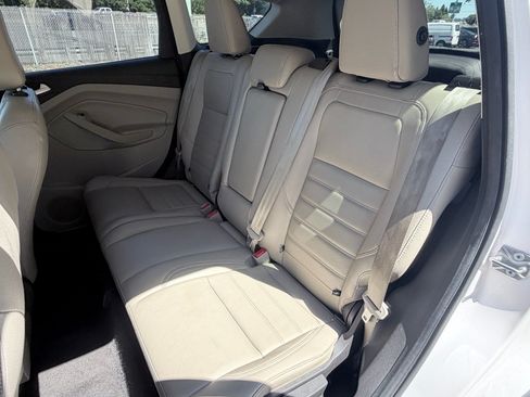 Used 2018 Ford Escape Titanium AWD/4WD image 9