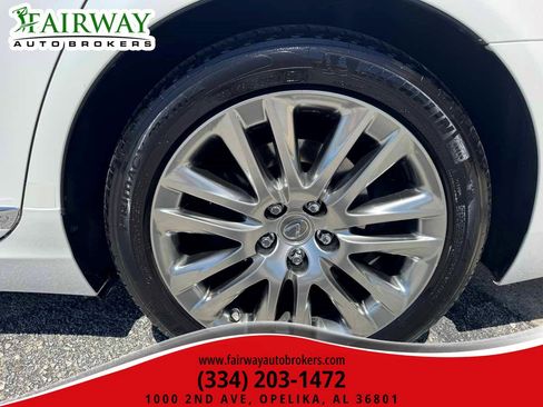 Used 2015 Lexus LS 460 L RWD image 34