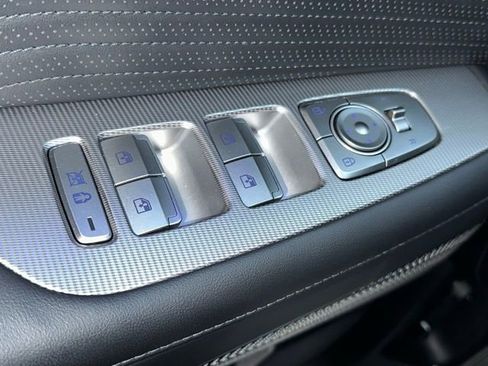 Used 2023 Hyundai Palisade Calligraphy image 18