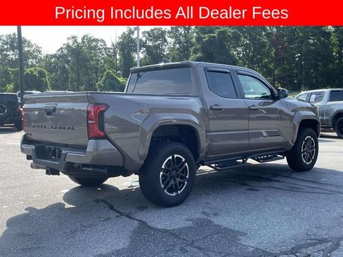 Used 2026 Toyota Tacoma TRD Sport AWD/4WD image 5