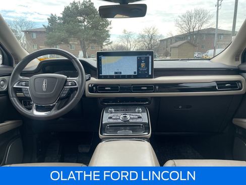 Certified 2023 Lincoln Nautilus Reserve image 22