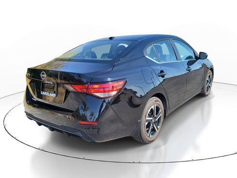 Used 2025 Nissan Sentra SV w/ All-Weather Package image 7