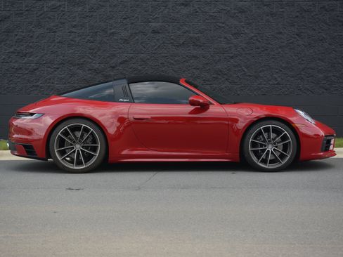 Used 2022 Porsche 911 Targa 4S AWD/4WD image 8