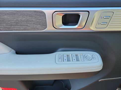 Used 2025 Hyundai Santa Fe Limited FWD image 25