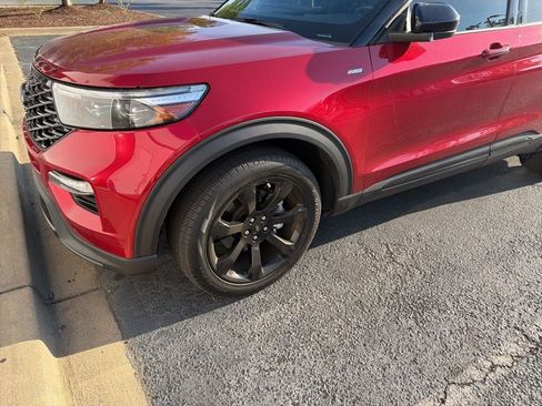 Used 2023 Ford Explorer ST-Line w/ Class IV Trailer Tow Package image 2
