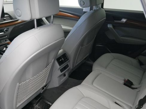 Certified 2023 Audi Q5 2.0T Premium w/ Convenience Package AWD/4WD image 22