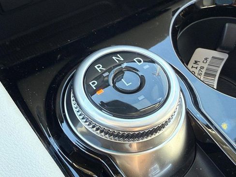 New 2026 Ford Explorer Platinum image 24