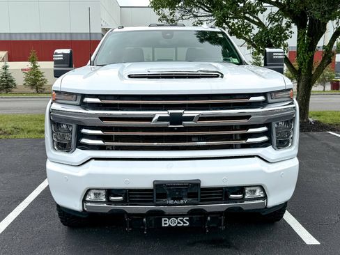 Used 2020 Chevrolet Silverado 2500 High Country w/ Z71 Off-Road Package AWD/4WD image 2