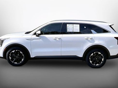 Used 2025 Kia Sorento S w/ Panoramic Sunroof Package FWD image 5