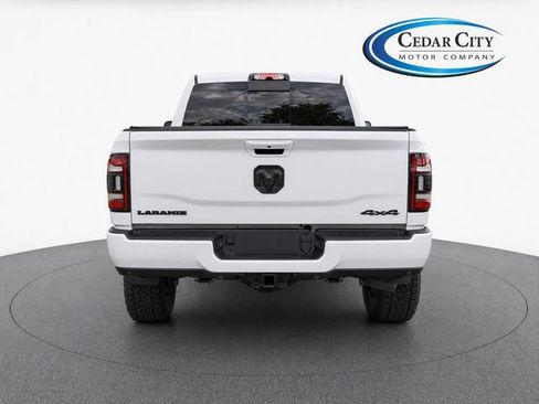 Used 2022 RAM 3500 Laramie AWD/4WD image 7