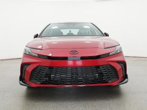 New 2026 Toyota Camry Hybrid FWD image 33