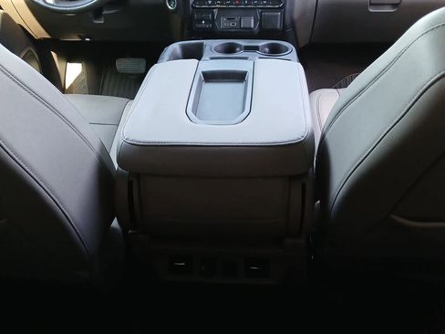 Used 2021 Chevrolet Silverado 2500 LT w/ Convenience Package AWD/4WD image 84