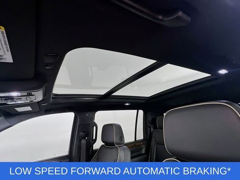 Certified 2024 Chevrolet Suburban Premier w/ Premium Package image 19