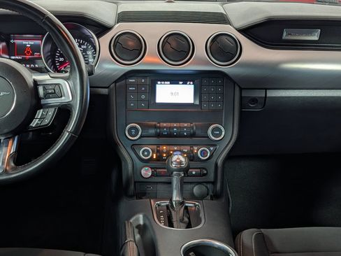 Certified 2022 Ford Mustang GT RWD image 15