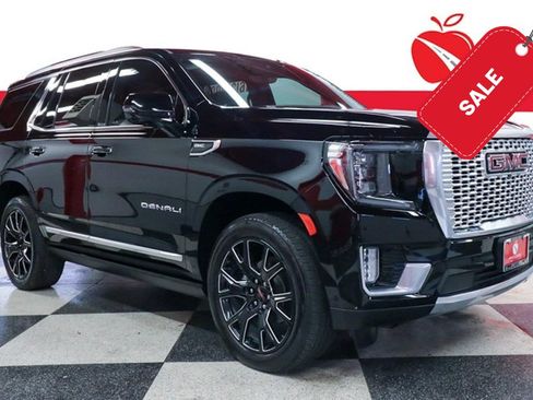 Used 2024 GMC Yukon Denali w/ Denali Reserve Package AWD/4WD image 1