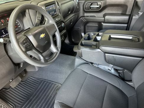 Used 2022 Chevrolet Silverado 1500 Custom image 11