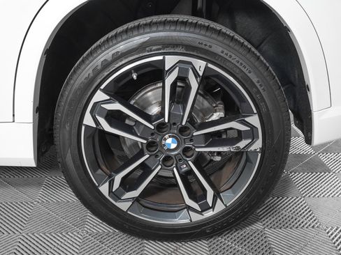 Used 2023 BMW X1 xDrive28i w/ M Sport Package AWD/4WD image 32
