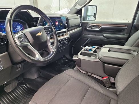 Used 2024 Chevrolet Silverado 2500 LT w/ Convenience Package AWD/4WD image 12