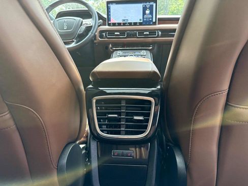 Used 2023 Lincoln Nautilus Reserve w/ Equipment Group 201A AWD/4WD image 30