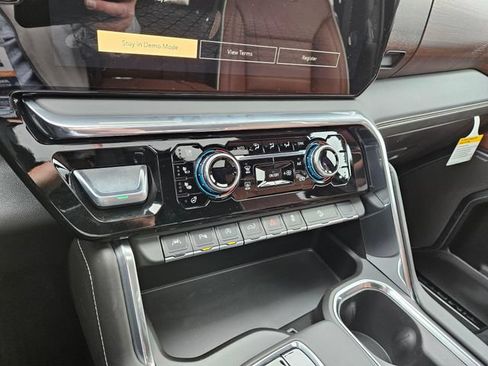 New 2026 GMC Sierra 1500 Denali Ultimate AWD/4WD image 27