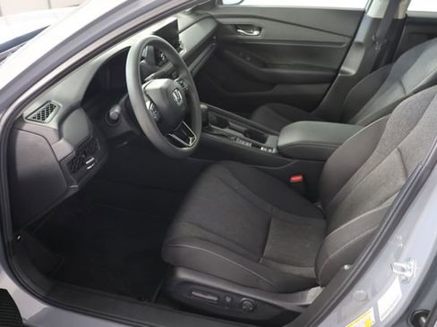 Used 2025 Honda Accord SE image 20