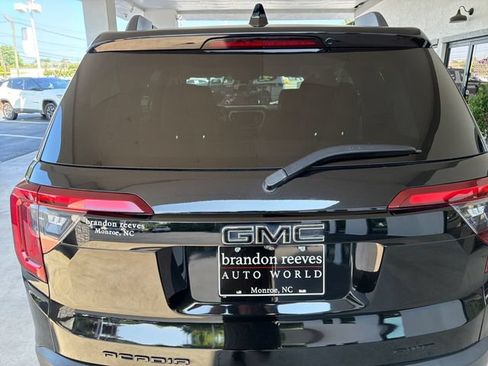 Used 2023 GMC Acadia SLE w/ Driver Convenience Package AWD/4WD image 27