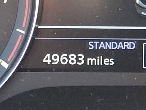 Used 2021 INFINITI QX50 Luxe w/ Cargo Package image 18