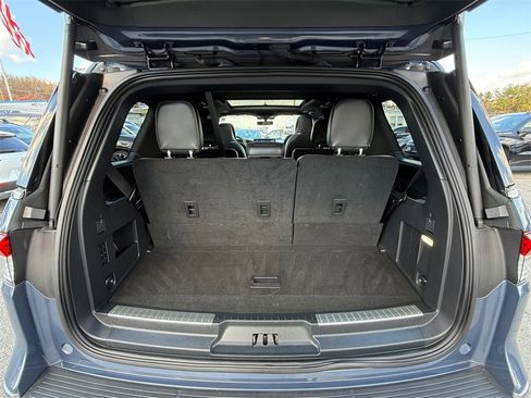 Used 2023 Lincoln Navigator Reserve image 25