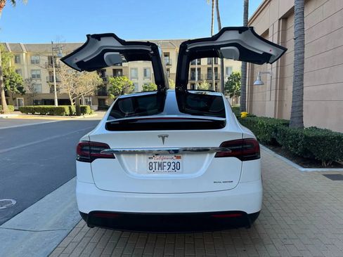 Used 2021 Tesla Model X Long Range AWD/4WD image 6