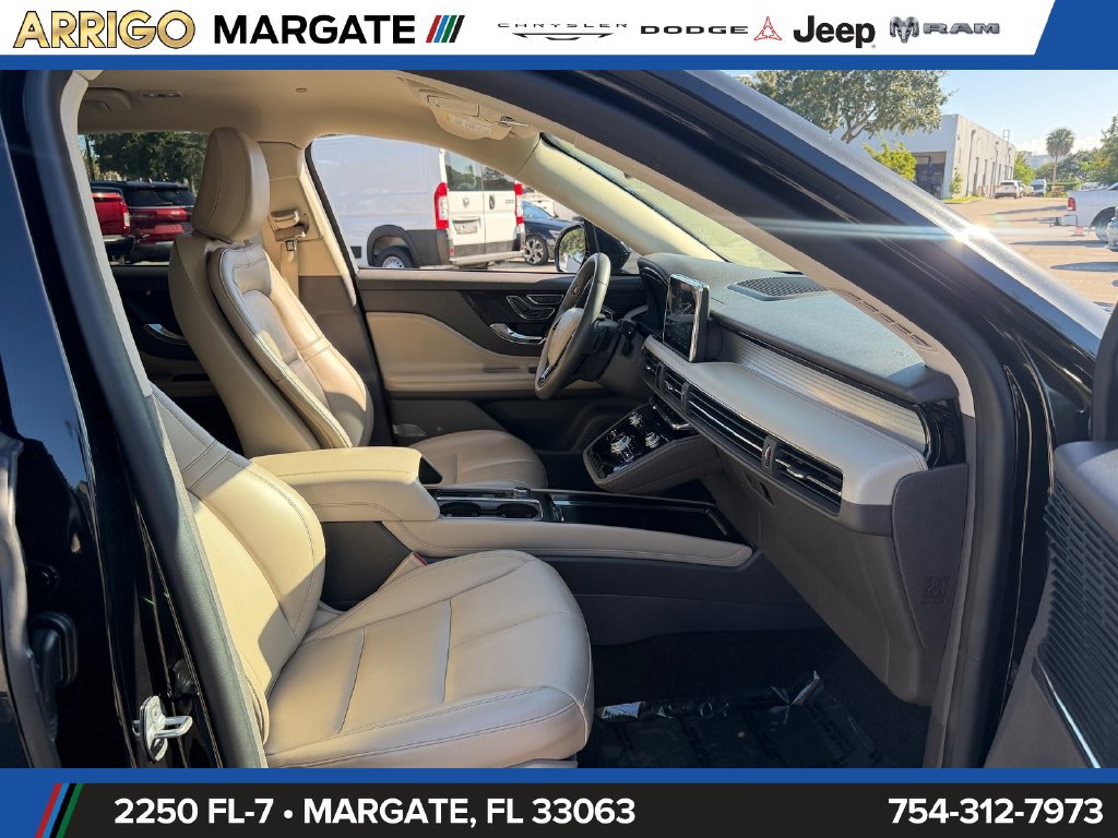 Used 2022 Lincoln Corsair FWD image 17