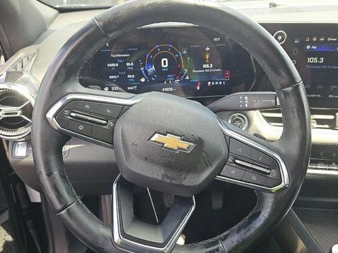 Used 2025 Chevrolet Equinox LT AWD/4WD image 5