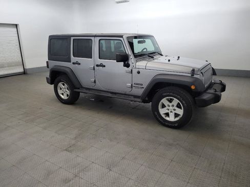 Used 2018 Jeep Wrangler Unlimited Sport S image 11