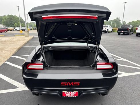 Used 2009 Dodge Challenger R/T RWD image 8