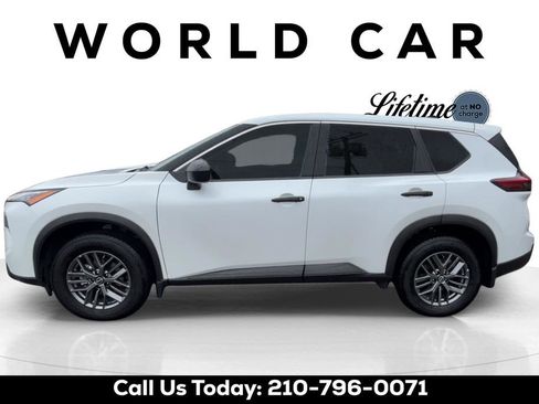 Certified 2025 Nissan Rogue S image 5